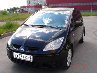 2005 Mitsubishi Colt Pictures