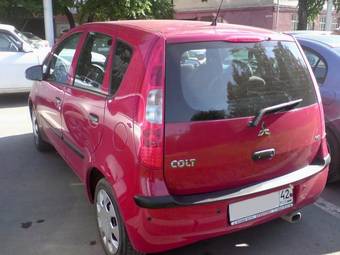 2005 Mitsubishi Colt Pictures