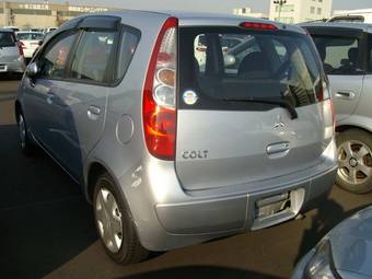 2005 Mitsubishi Colt Photos