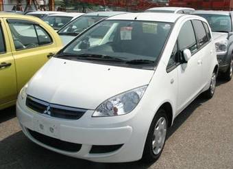 2005 Mitsubishi Colt Photos