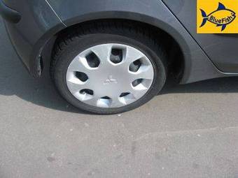 2005 Mitsubishi Colt Pics