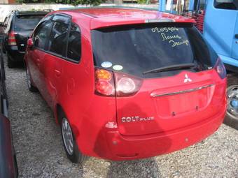 2005 Mitsubishi Colt Pictures