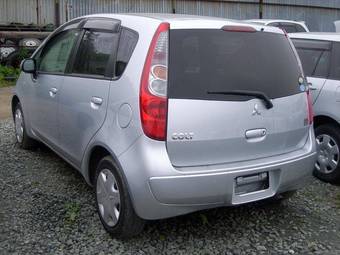 2005 Mitsubishi Colt Photos