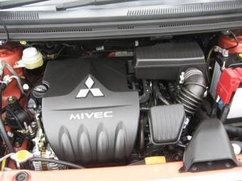 2005 Mitsubishi Colt Photos