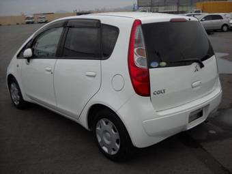 2005 Mitsubishi Colt Pictures
