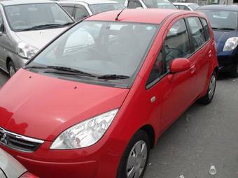 2005 Mitsubishi Colt Photos