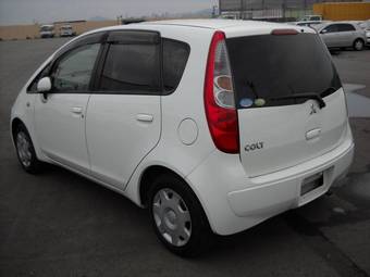 2005 Mitsubishi Colt Photos