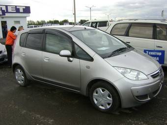 2005 Mitsubishi Colt Pictures