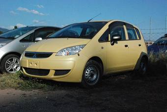 2005 Mitsubishi Colt Pictures