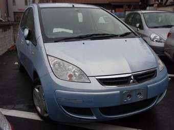 2006 Mitsubishi Colt Images