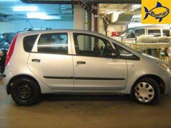 2006 Mitsubishi Colt Photos