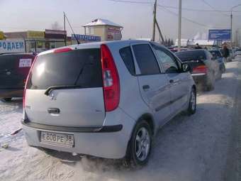 2006 Mitsubishi Colt Photos