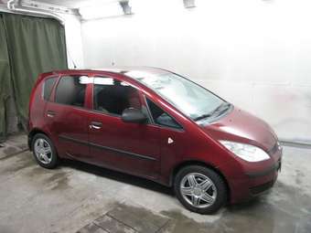 2006 Mitsubishi Colt Pictures