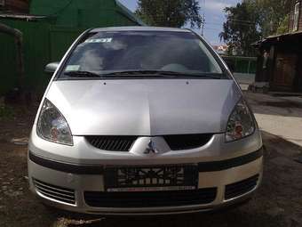 2006 Mitsubishi Colt Photos