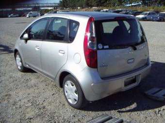 2006 Mitsubishi Colt Pictures