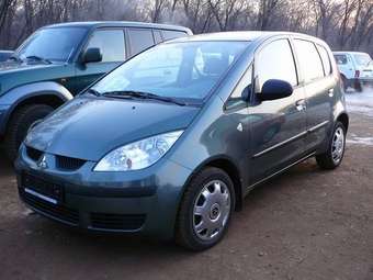 2006 Mitsubishi Colt Pics