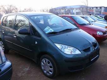 2006 Mitsubishi Colt Pictures