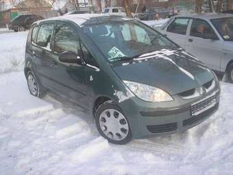 2006 Mitsubishi Colt Pictures