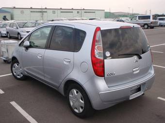 2006 Mitsubishi Colt Pictures