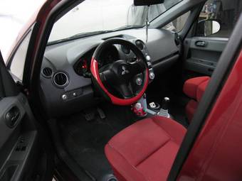 2006 Mitsubishi Colt Photos