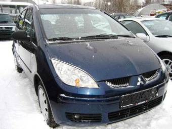 2006 Mitsubishi Colt Photos