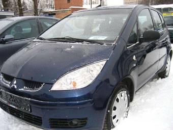 2006 Mitsubishi Colt Pictures