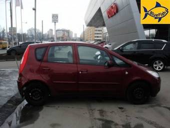2006 Mitsubishi Colt Photos