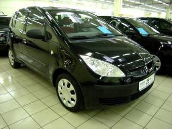 2006 Mitsubishi Colt Photos