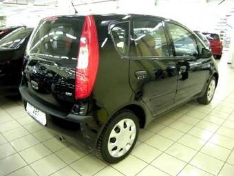 2006 Mitsubishi Colt Pictures