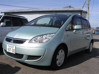 2006 Mitsubishi Colt Pictures