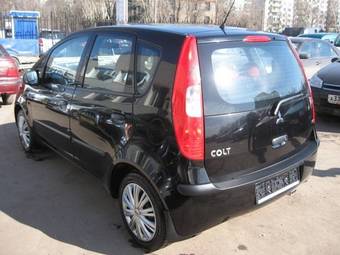 2006 Mitsubishi Colt Photos