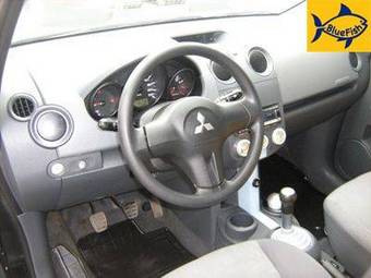 2006 Mitsubishi Colt Photos