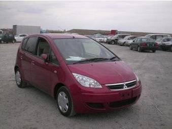 2006 Mitsubishi Colt Photos