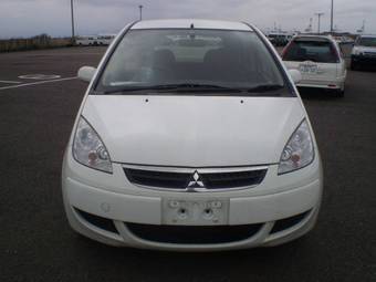 2006 Mitsubishi Colt Photos