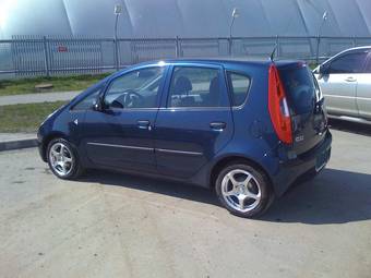 2006 Mitsubishi Colt Images