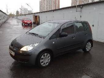 2006 Mitsubishi Colt Images