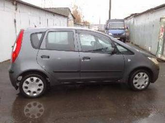 2006 Mitsubishi Colt Pics