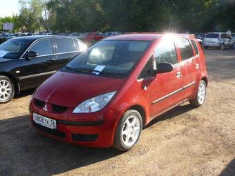 2006 Mitsubishi Colt Images