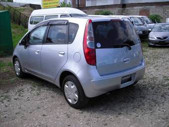 2006 Mitsubishi Colt Photos