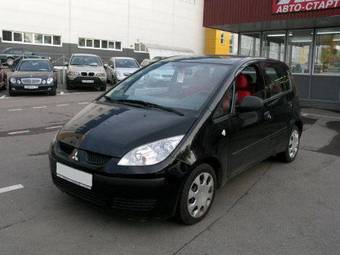 2006 Mitsubishi Colt Photos