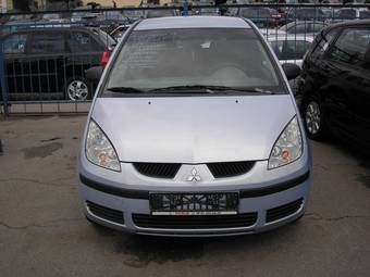 2006 Mitsubishi Colt Pictures