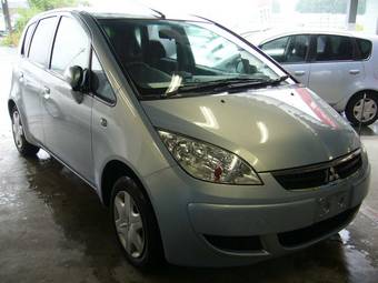 2006 Mitsubishi Colt Photos