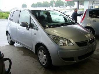 2006 Mitsubishi Colt Photos