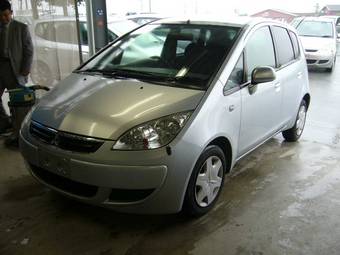 2006 Mitsubishi Colt Photos