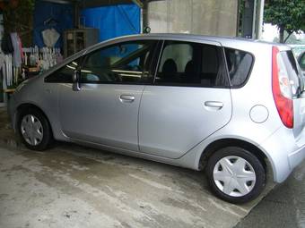 2006 Mitsubishi Colt Pictures