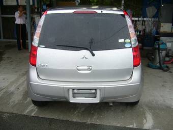 2006 Mitsubishi Colt Images
