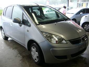 2006 Mitsubishi Colt Pictures