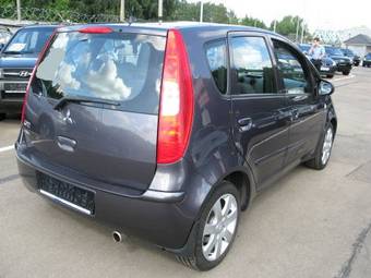2006 Mitsubishi Colt Pictures