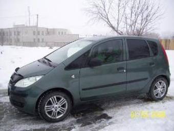 2006 Mitsubishi Colt Photos