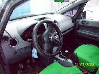 2006 Mitsubishi Colt Pictures